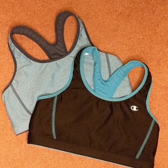Sports Bras - Picture 2 of 4